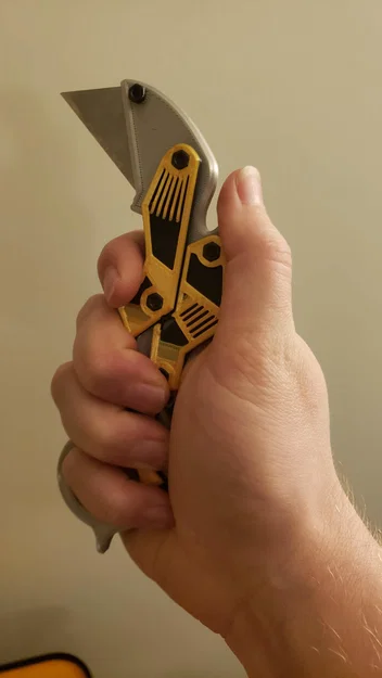 Dao rọc giấy karambit gập Clicky - không overhangs - Image 4