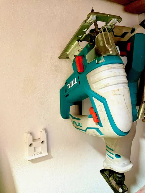 Giá treo máy khoan và pin Total 20V 3D - Image 1