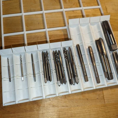 Gridfinity Modular Bit Organizer – Khay mô-đun sắp xếp mũi khoan/taro
