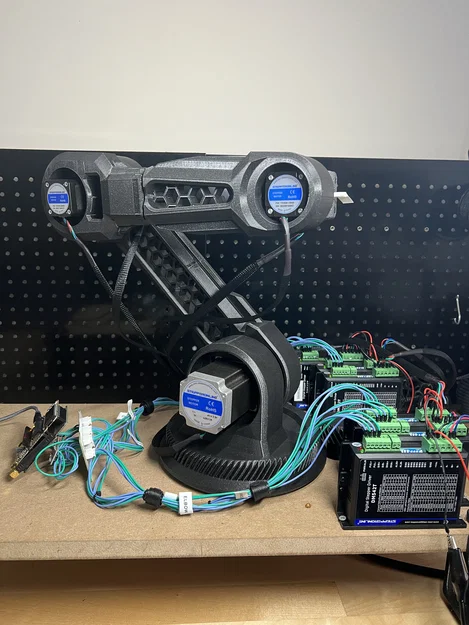 Cánh tay robot 6 trục (6-Axis Robotic Arm) in 3D - Image 1