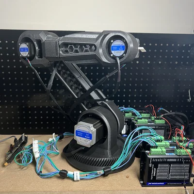 Cánh tay robot 6 trục (6-Axis Robotic Arm) in 3D