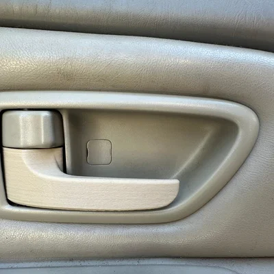 Tay nắm cửa Toyota (Toyota Door Handle)