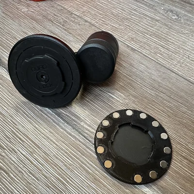 Adapter QuadLock Mag sang MagSafe