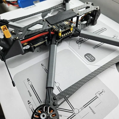Ngàm gắn phía sau khung carbon drone HSKRC Mark4 8 inch (rear mount)