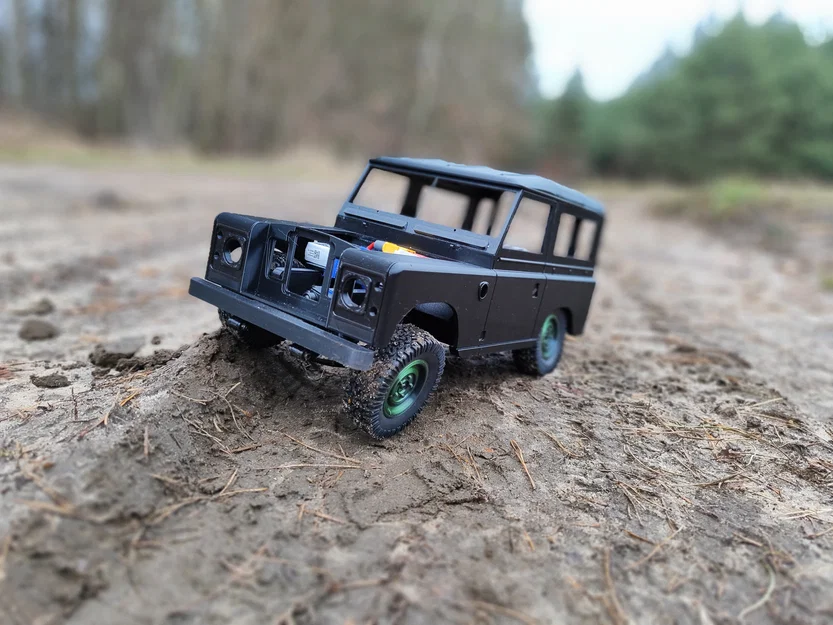 LAND ROVER Series 3 scaled 1/10 D90 – Body RC hardbody (wheelbase 229–230mm) - Image 7
