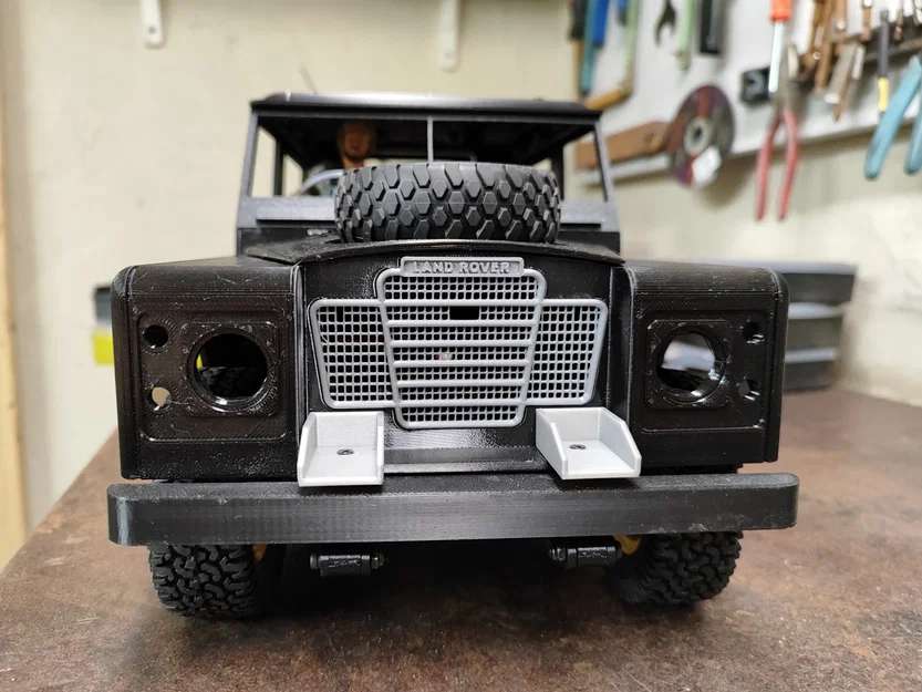 LAND ROVER Series 3 scaled 1/10 D90 – Body RC hardbody (wheelbase 229–230mm) - Image 25