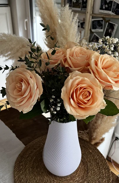 Blumenvase I – Bình hoa thiết kế thanh lịch - Image 2