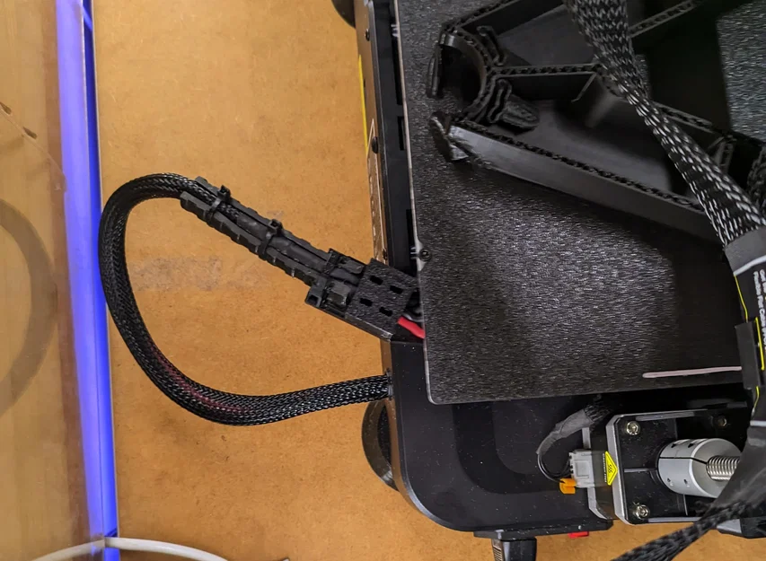 Giá đỡ cáp giường Ender 3 V3 SE/KE + ống bọc cáp TPU - Image 1