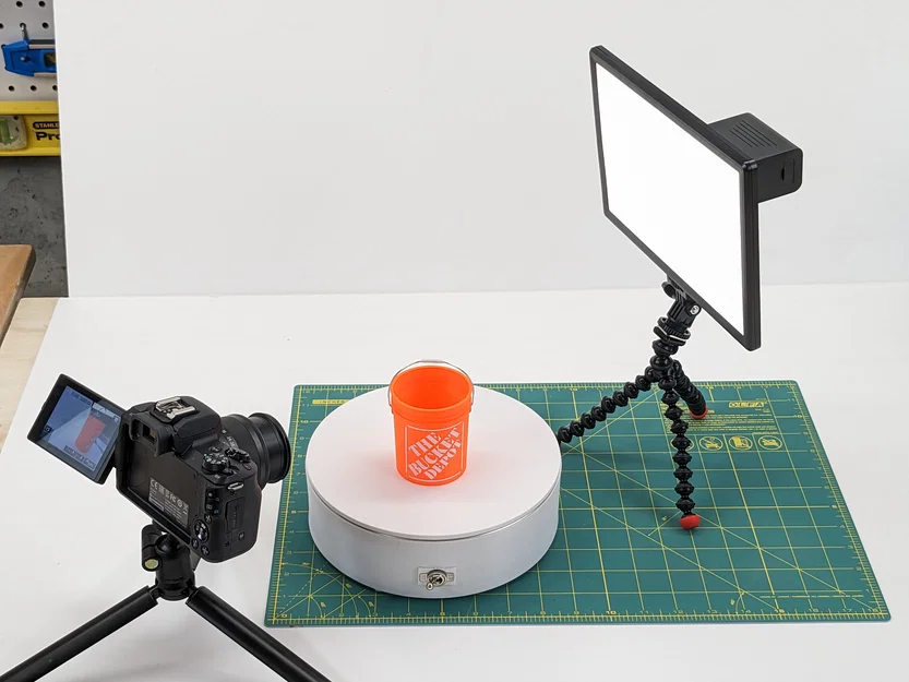 Bệ Trưng Bày Xoay Chạy Motor (Motorized Rotating Display Stand) - Image 1