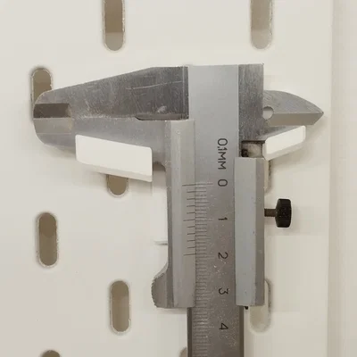 Giá treo thước cặp trên bảng IKEA Skadis - Tự in 3D tiện lợi