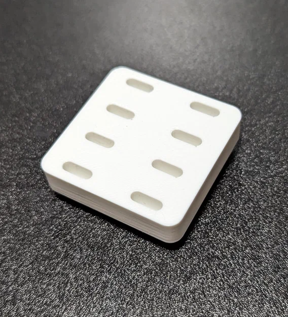 Khay giữ USB-C Gridfinity 1x1 (Gridfinity USB-C Holder) - Image 2