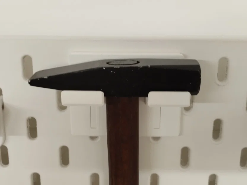 Giá treo búa thông minh cho bảng lỗ IKEA Skadis - Image 1
