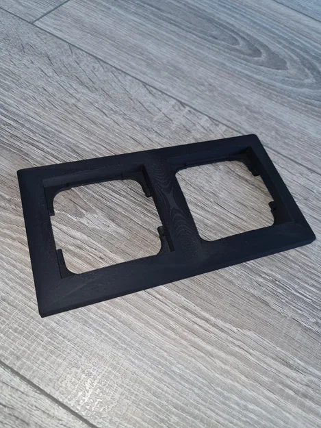 Nắp che mặt ổ cắm điện Busch-Jaeger (Power Outlet Plate Cover Busch-Jaeger) - Image 1