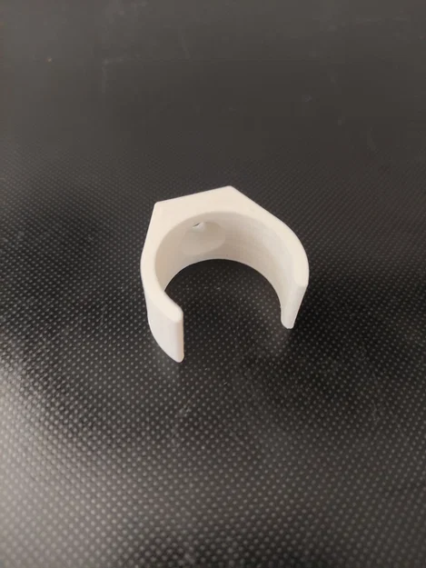 Kẹp ống nước 25mm (3/4 inch) - Thiết kế 3D cố định đường ống - Image 3