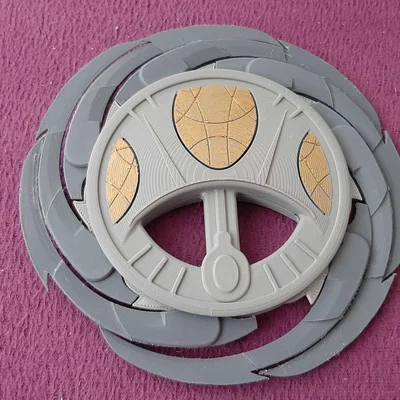 Predator Shuriken V2 (Có thể gập lại)