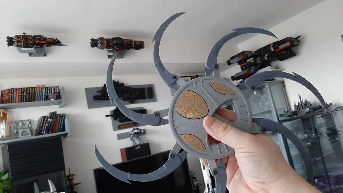 Predator Shuriken V2 (Có thể gập lại) - Image 3