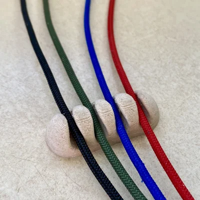 Kẹp giữ dây (Cable holder) cho bàn – nhiều kích cỡ