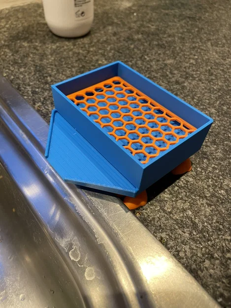 Khay đựng miếng rửa chén thiết kế chân lạc đà độc đáo - Image 1