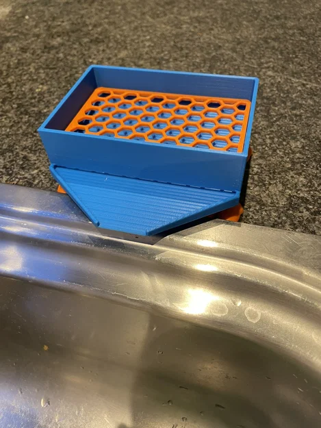 Khay đựng miếng rửa chén thiết kế chân lạc đà độc đáo - Image 2