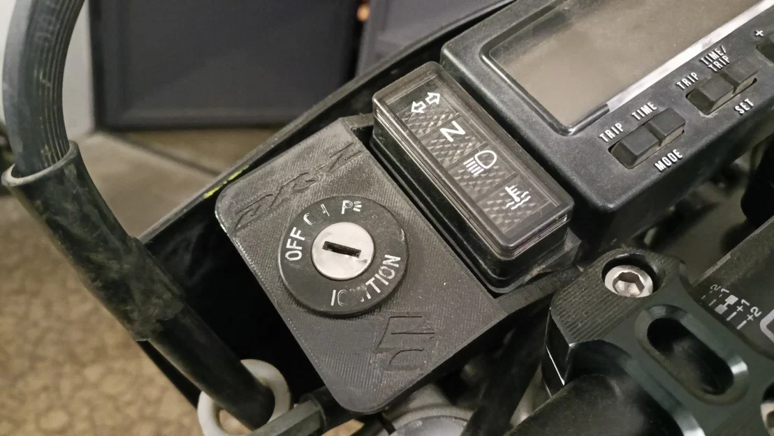 Pat gắn ổ khóa điện Suzuki DRZ 400 (Phụ kiện in 3D) - Image 1