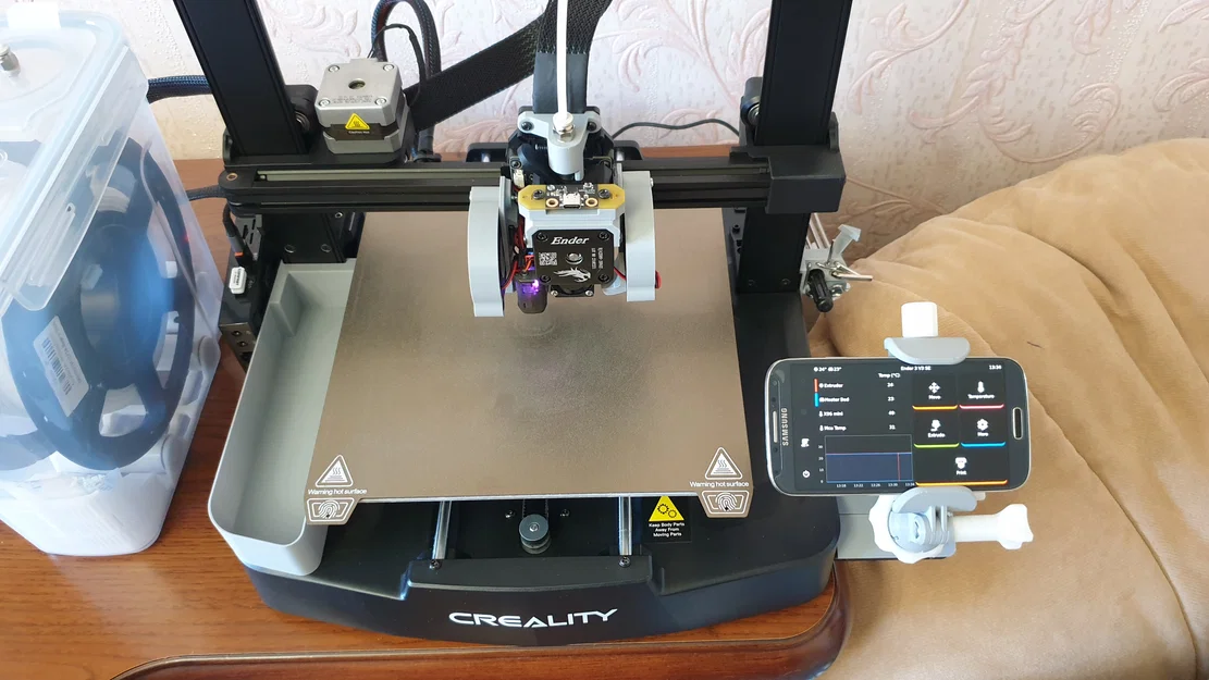 Ender 3 V3 SE - Đế gắn & khớp bi cho điện thoại dùng KlipperScreen - Image 1