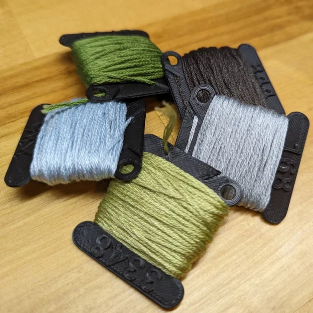 Bobbin Chỉ Thêu kèm Nhãn Màu DMC (Floss Bobbins with DMC Color Labels) - Image 2