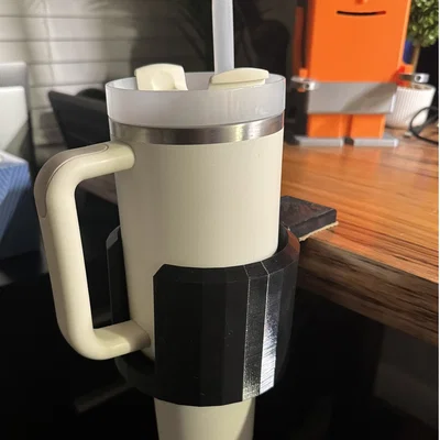 Giá đỡ ly kẹp mép bàn cho tumbler Stanley/Yeti