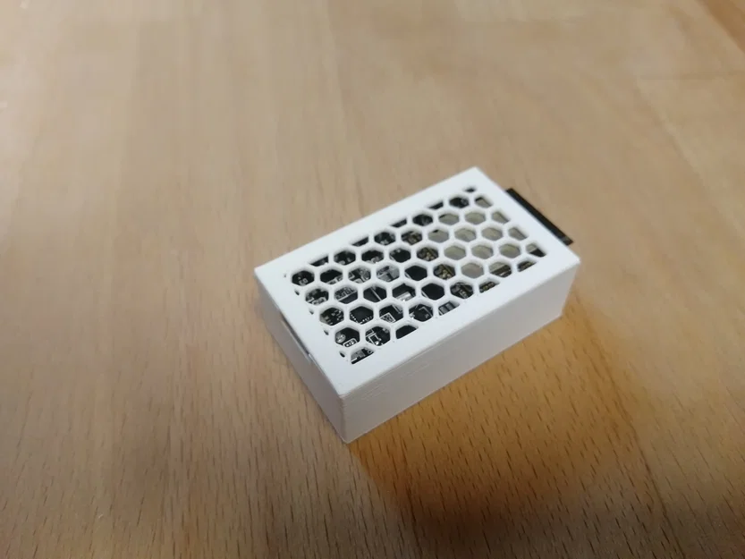 Case ESP32 DevKit V4 (OpenScad) - Image 2