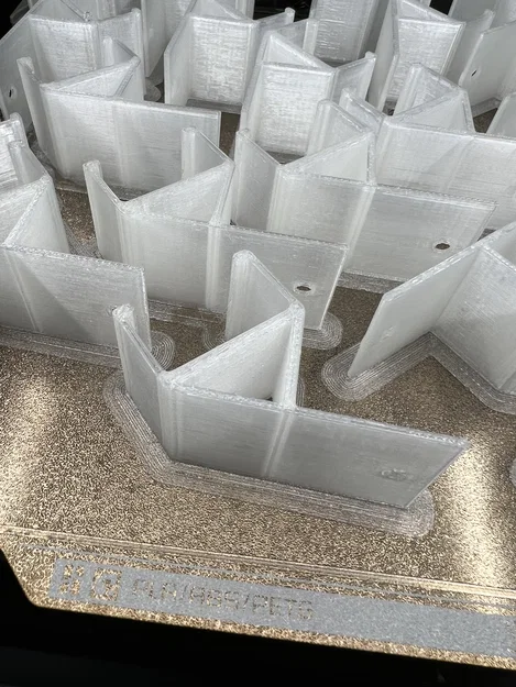 Ngàm Gắn Govee Permanent Light Góc 45 Độ - Image 5