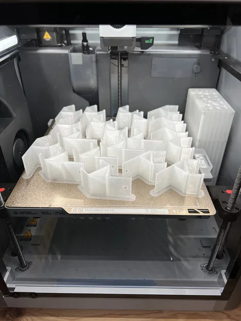 Ngàm Gắn Govee Permanent Light Góc 45 Độ - Image 6