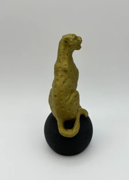 Mô hình điêu khắc báo Cheetah ngồi trên quả cầu trang trí 3D - Image 2