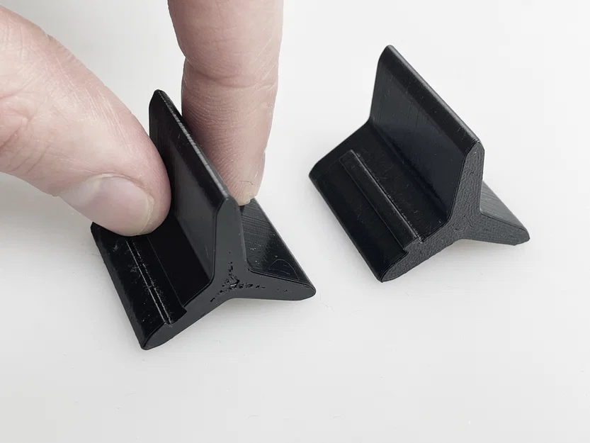 Chân kê laptop di động đa năng (Universal Portable Laptop Feet) - Image 1