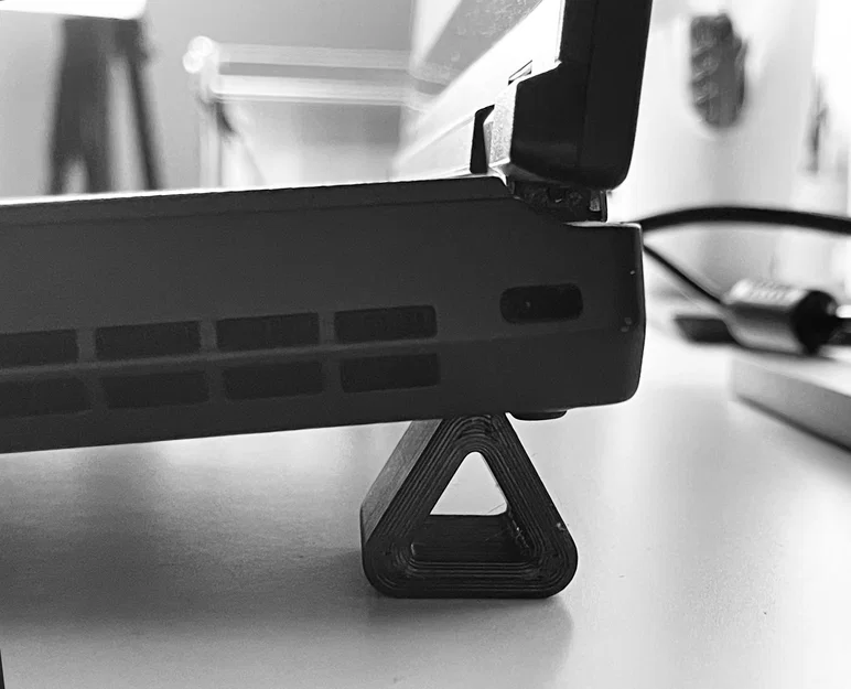 Chân kê laptop di động đa năng (Universal Portable Laptop Feet) - Image 5