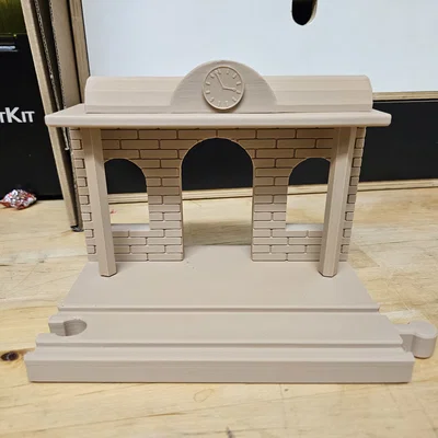 Mô hình ga tàu tương thích Brio với họa tiết gạch cổ điển 3D