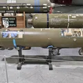 Giá đỡ đạn dược dạng Y tỉ lệ 1/10 (Munitions Y-Stand) - Thumbnail 3