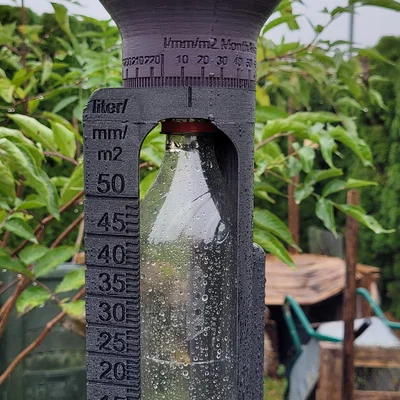 Ống đo mưa dùng chai PET 500ml (PET Bottle Rain Gauge/Regenmesser)