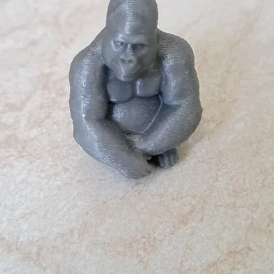 Mô hình chú khỉ Gorilla in 3D tinh xảo để trang trí bàn làm việc