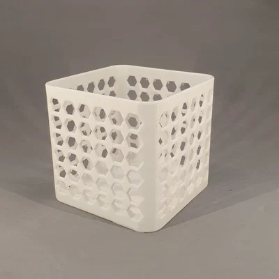 Hộp đựng đồ 90x90 mm họa tiết lục giác hiện đại