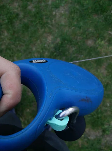 Móc treo túi poop cho dây dắt Flexi (Flexi Dog Leash Hook) - Image 4