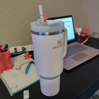 Nắp đậy ống hút chống bụi cho bình Stanley 40oz (File 3D in)