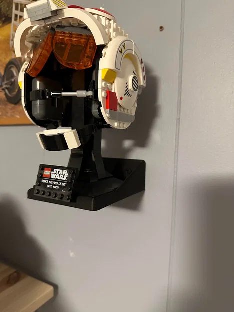 Giá treo tường cho mũ bảo hiểm Star Wars LEGO - Image 1