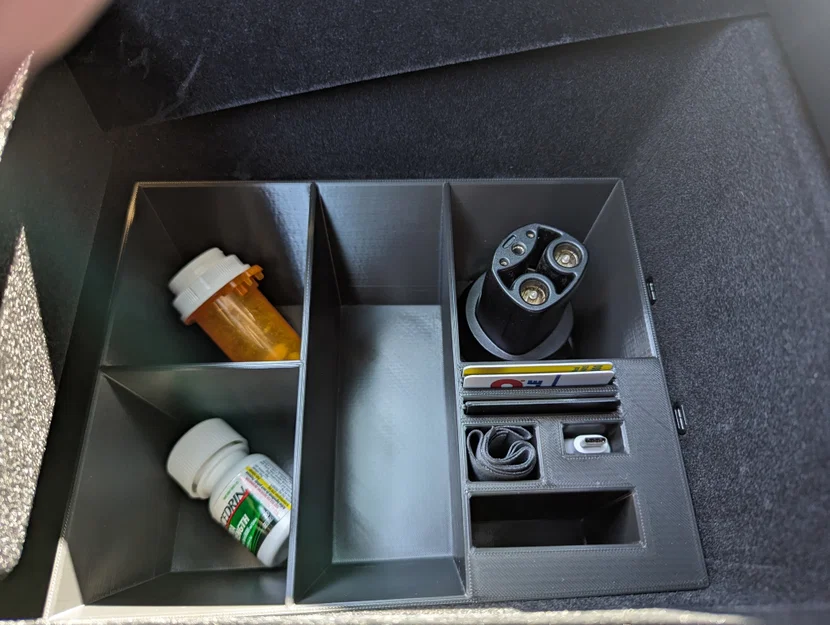 Khay Organizer Hộc Trung Tâm Tesla Model X (Plaid) – Storage Bin - Image 3
