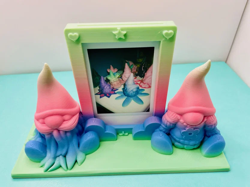Khung ảnh Instax Mini hình chú lùn (Gnome) cực đáng yêu để bàn - Image 2