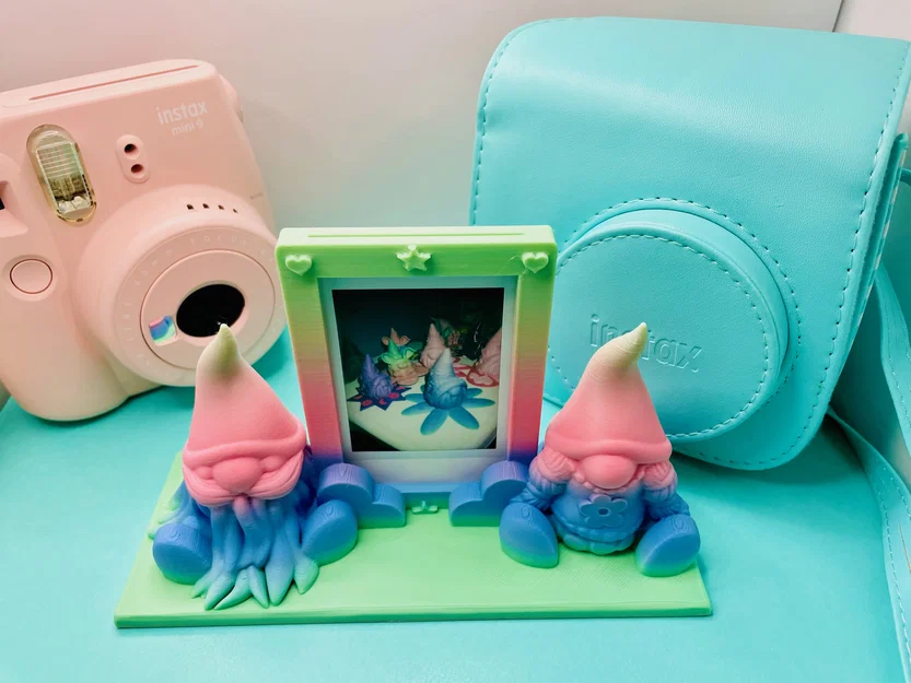 Khung ảnh Instax Mini hình chú lùn (Gnome) cực đáng yêu để bàn - Image 3