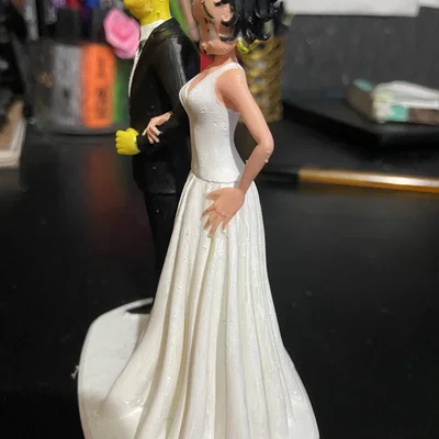 Mô hình 3D trang trí bánh cưới Homer Simpson và Betty Boop độc đáo