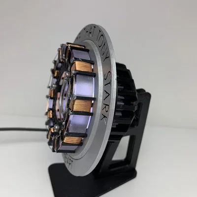 Arc Reactor chi tiết của Iron Man