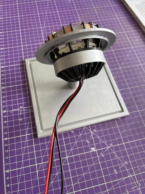 Arc Reactor chi tiết của Iron Man - Image 4