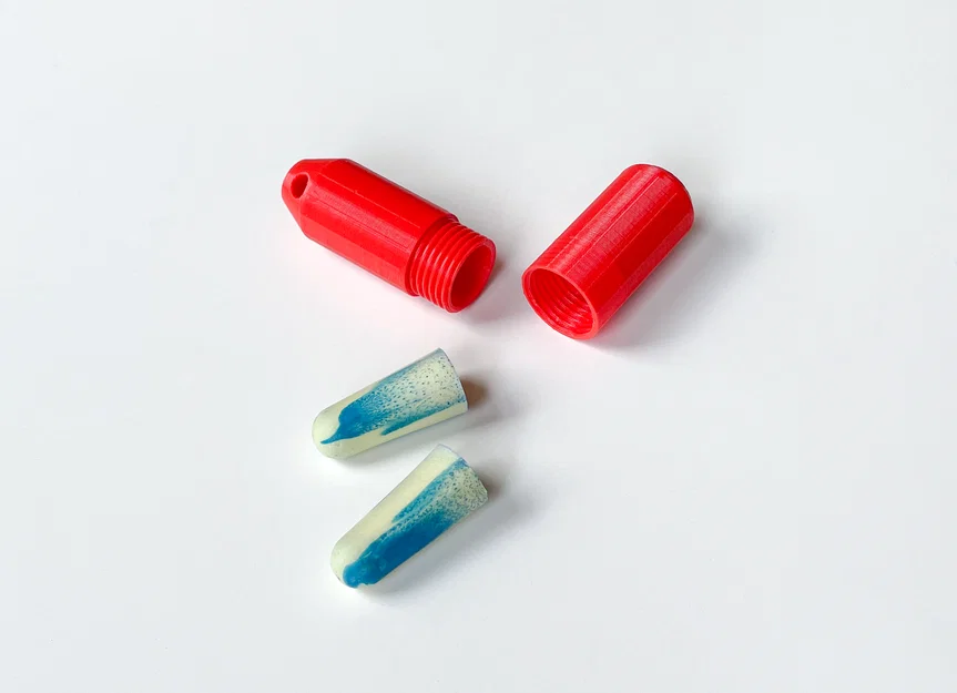 Hộp đựng nút tai (Earplug) gắn móc khóa - Image 1