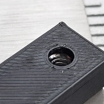 Các chi tiết dẫn hướng cho Dremel Workstation