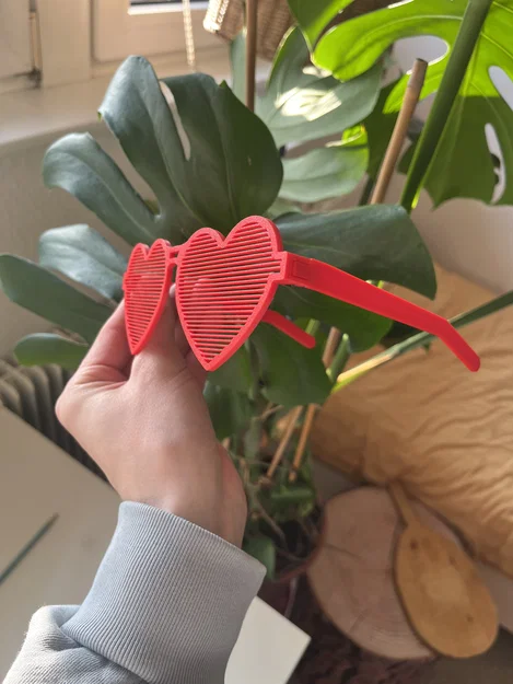 Kính mát hình trái tim (Remix) – heart shaped Sunglasses REMIX - Image 3